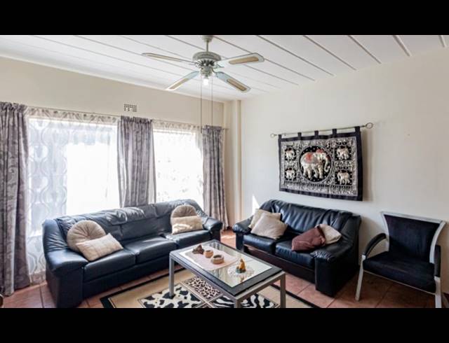 2 BEDROOM APARTMENT FOR SALE IN CROYDON